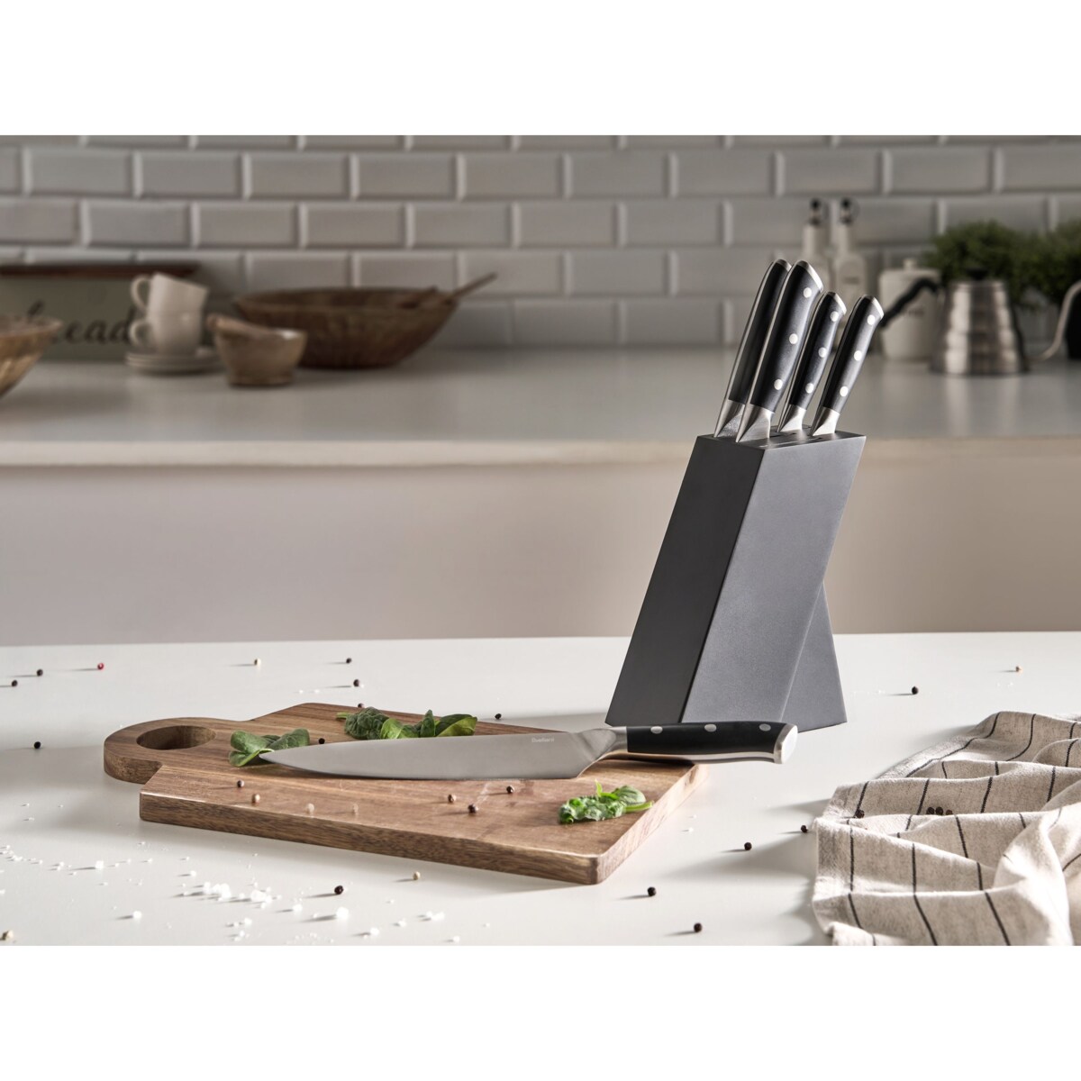 Zestaw 5 noży w bloku IKEDA Czarny