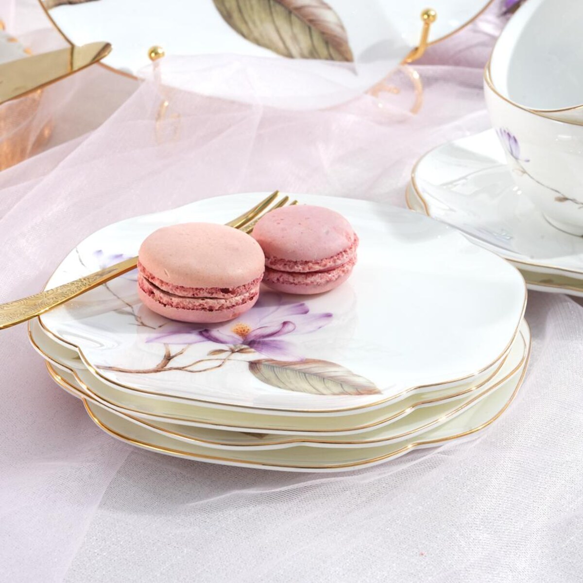 VILLA ITALIA Talerz deserowy porcelanowy 19 x 19 cm SECRET of SPRING