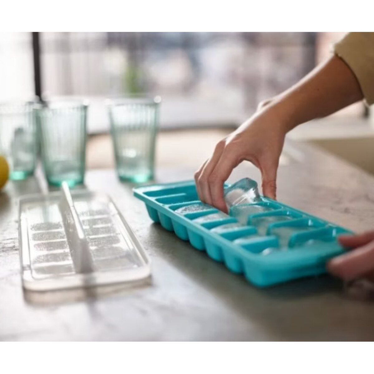 Zestaw 2 tacek na kostki lodu Flow, 3.6 x 12 x 33 cm, Joseph Joseph