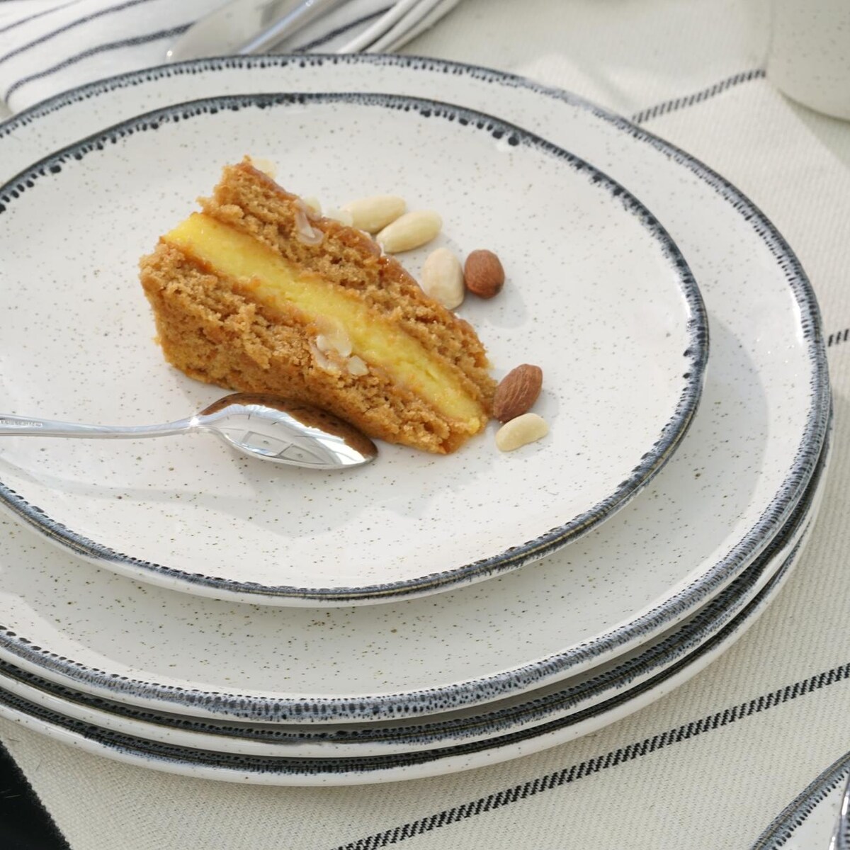 VILLA ITALIA Talerz deserowy śniadaniowy 20,5 cm VANILLA