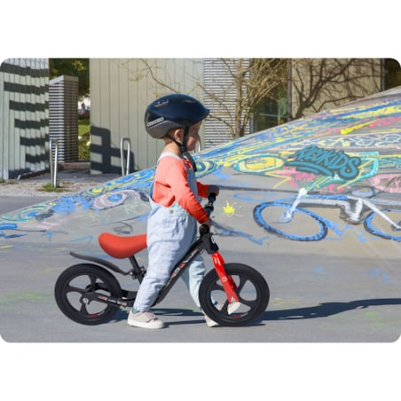 Rowerek biegowy dla dzieci magnesium Ricokids czarno-czerwony Funnu 760501