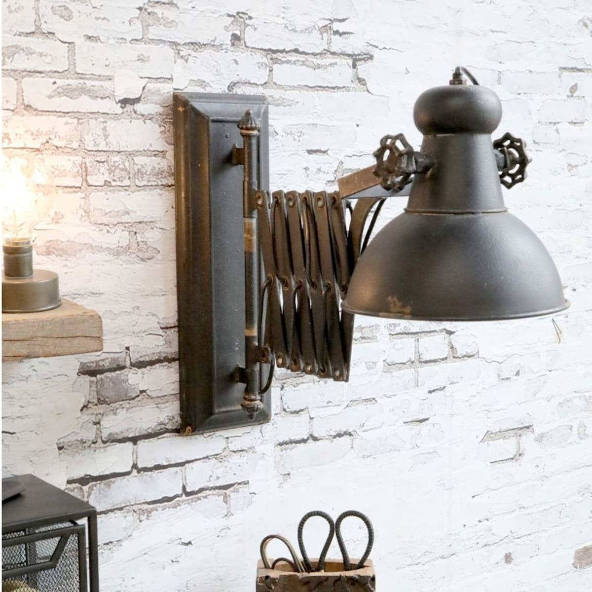 Kinkiet metalowy postarzany z wysięgnikiem Factory