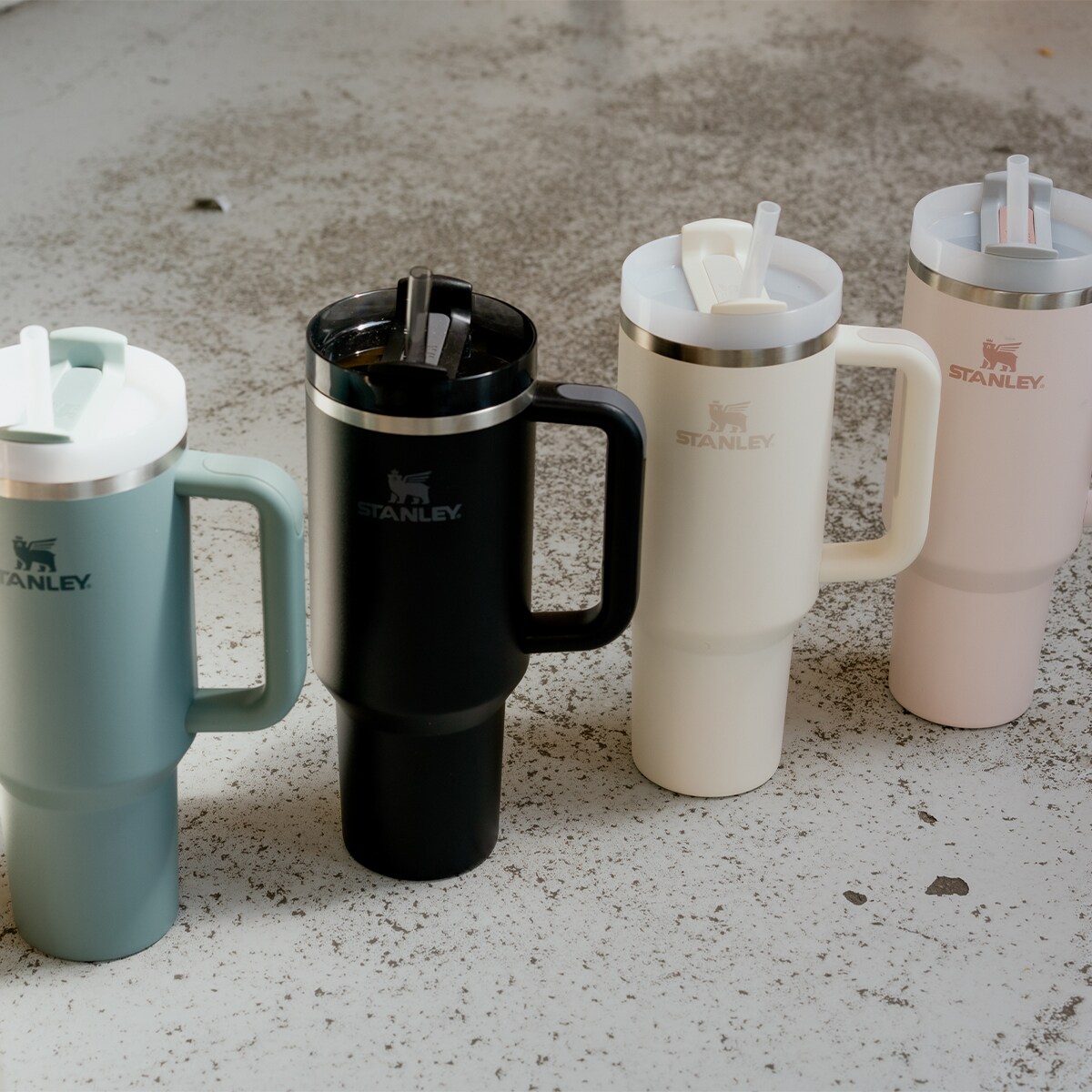 Stanley - Stanley kubek Quencher H2.O FlowState™ Tumbler 1,18 l - Black Tonal