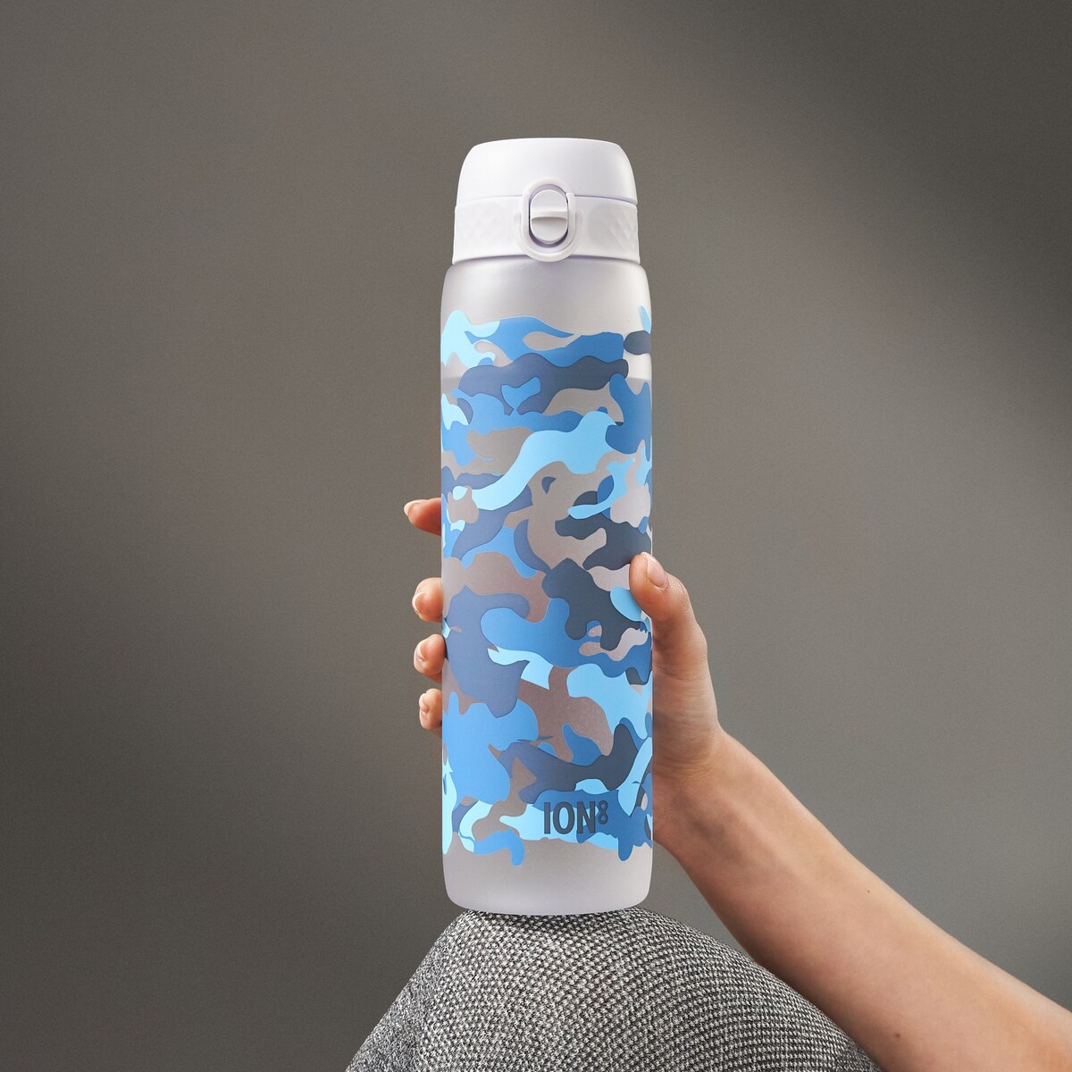 Butelka ION8 I8RF1000PICAMO Camouflage Motivator