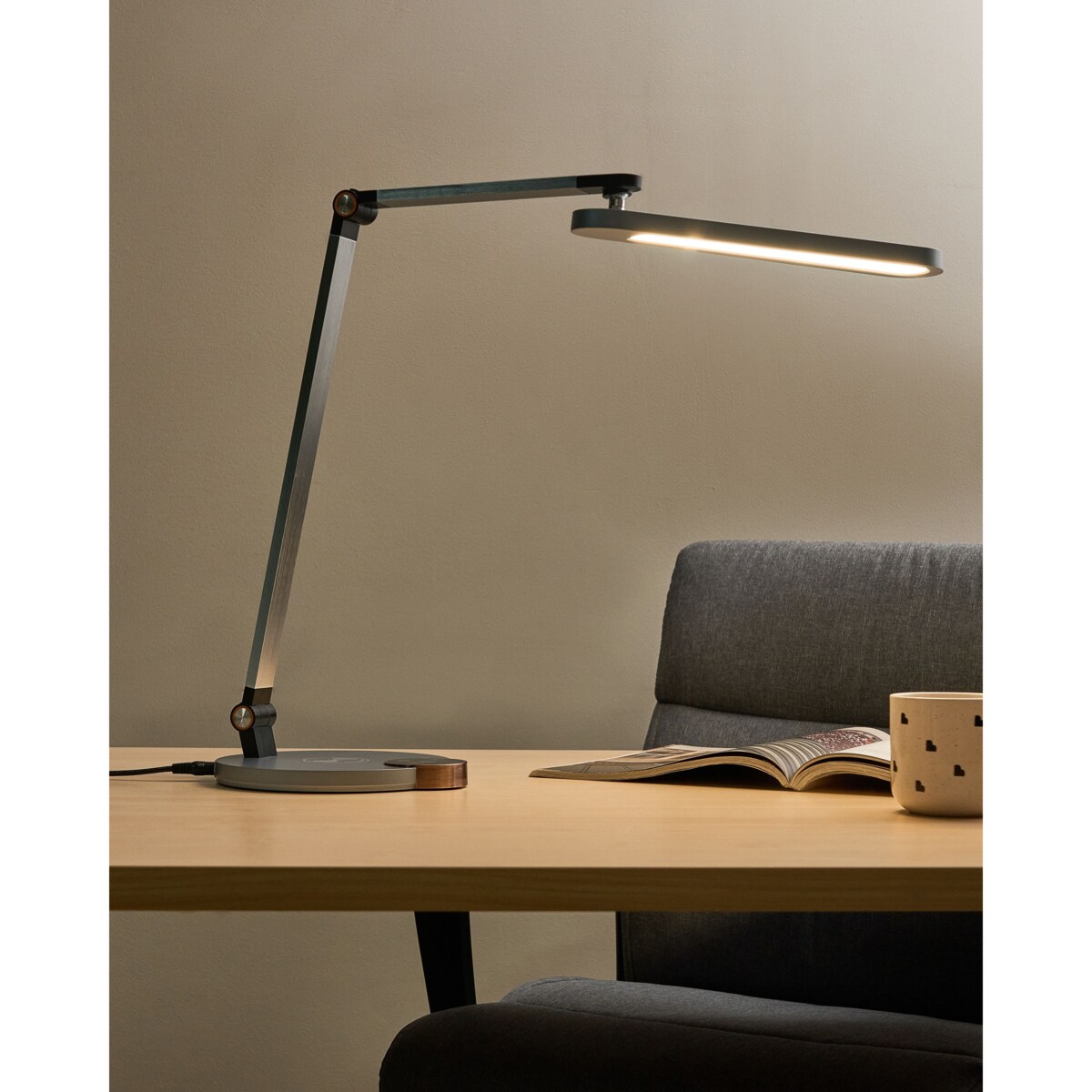 Lampa biurkowa LED CAROY Z ładowarką indukcyjną Szary