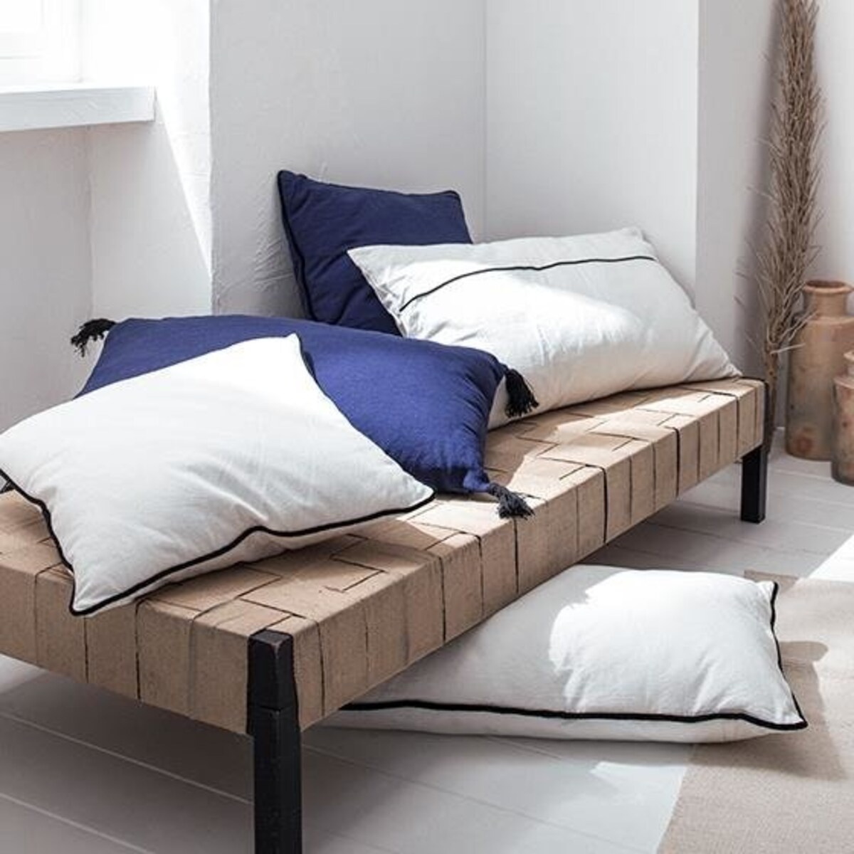 Poduszka dekoracyjna ATMOSPHERE, 50 x 50 cm