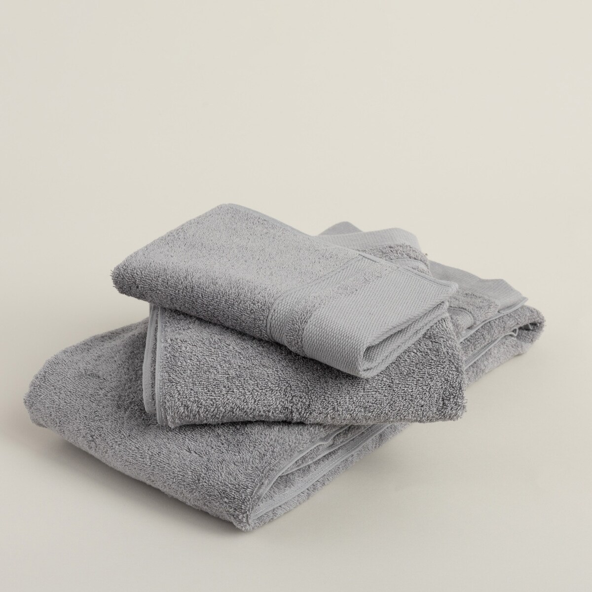 Ręcznik Essence 70x140 cm charcoal grey, 70 x 140 cm