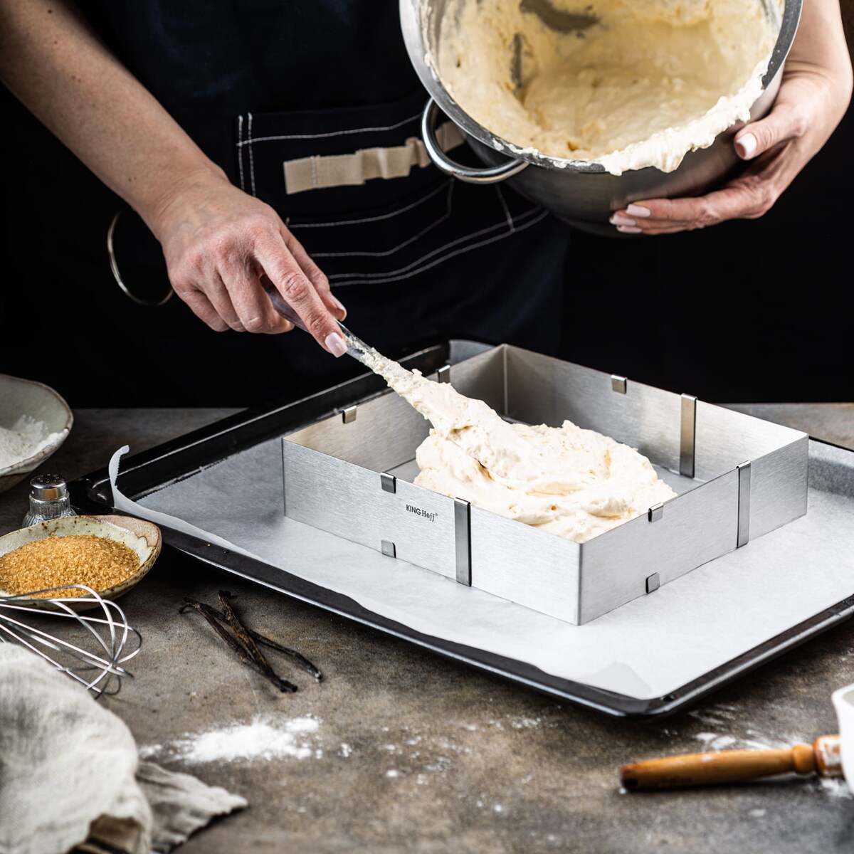 Regulowana forma do ciasta 28-15x5cm Tortownica Rant cukierniczy KINGHOFF