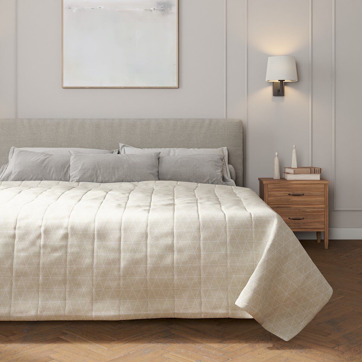 Narzuta pikowana w pasy 130x210 trójkąty na beżowo-lnianym tle