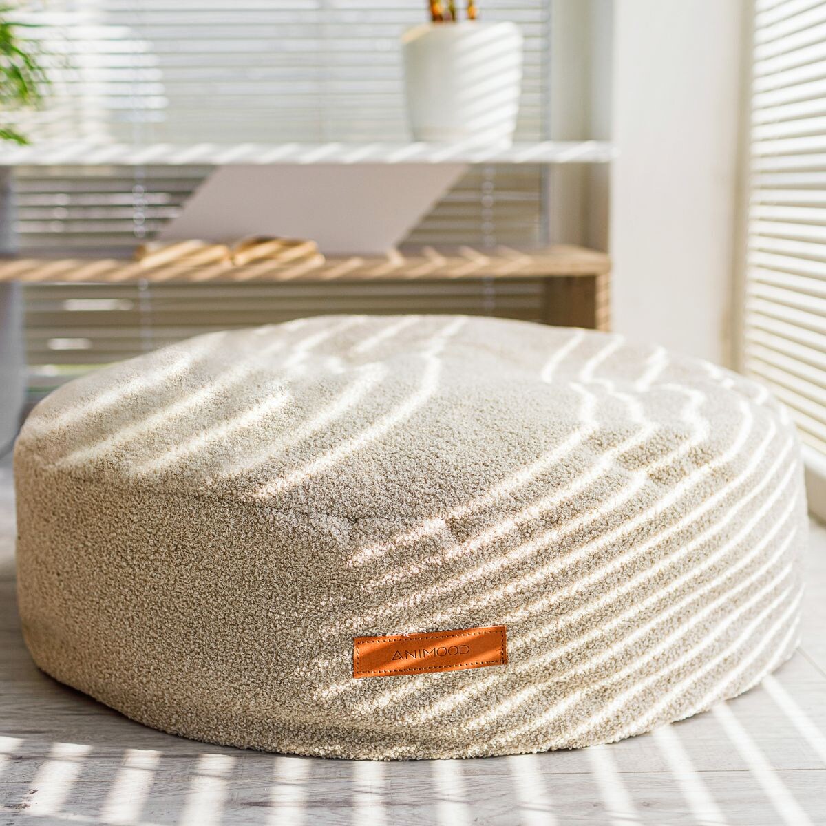 Animood Pufa Coco rozmiar: uniwersalny, kolor: ciemny beż, materiał:boucle