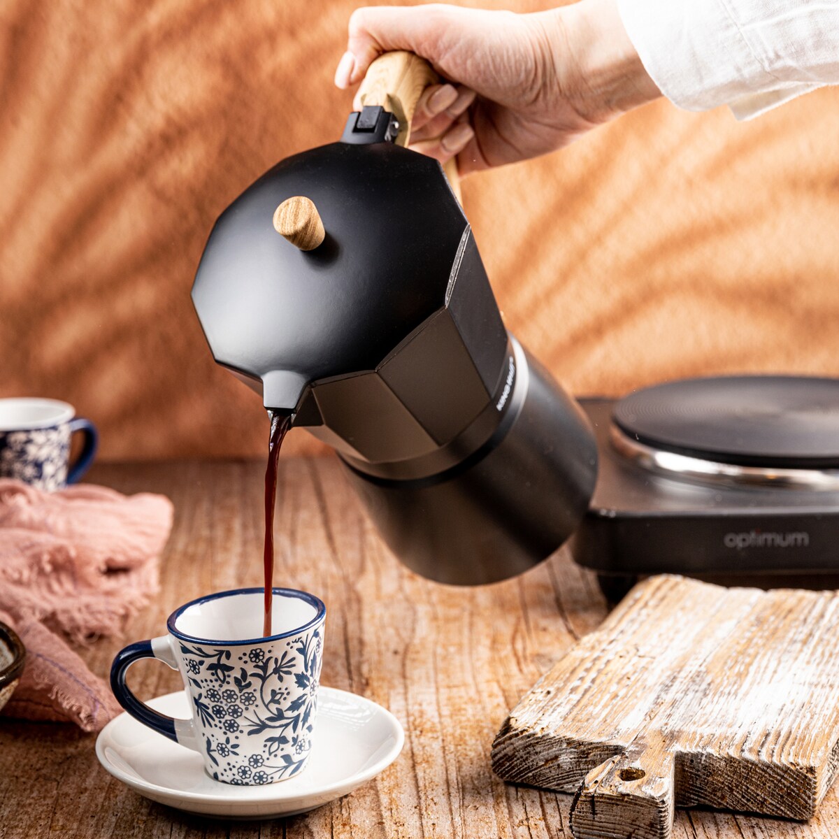 Kawiarka espresso Kafeterka ciśnieniowa indukcja KINGHOFF 600ml 12 filiżanek