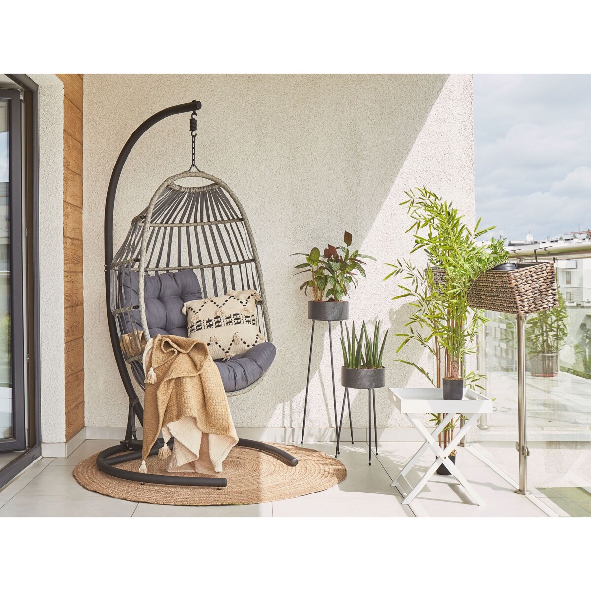 Fotel wiszący ze stojakiem z technorattanu ciemnoszary SESIA