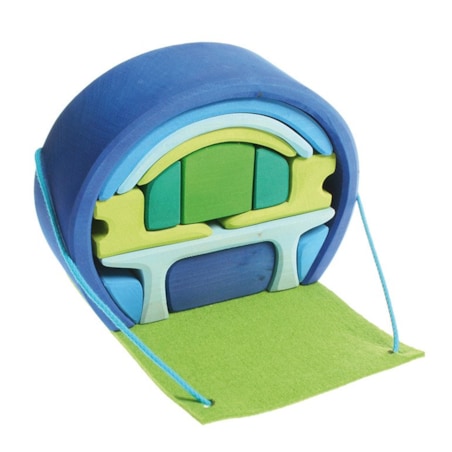 Dom mobilny do złożenia - drewniane klocki Grimm's niebiesko-zielone 3+