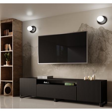 Stojąca szafka RTV NOELI pod telewizor, z ryflowanym frontem - czarna