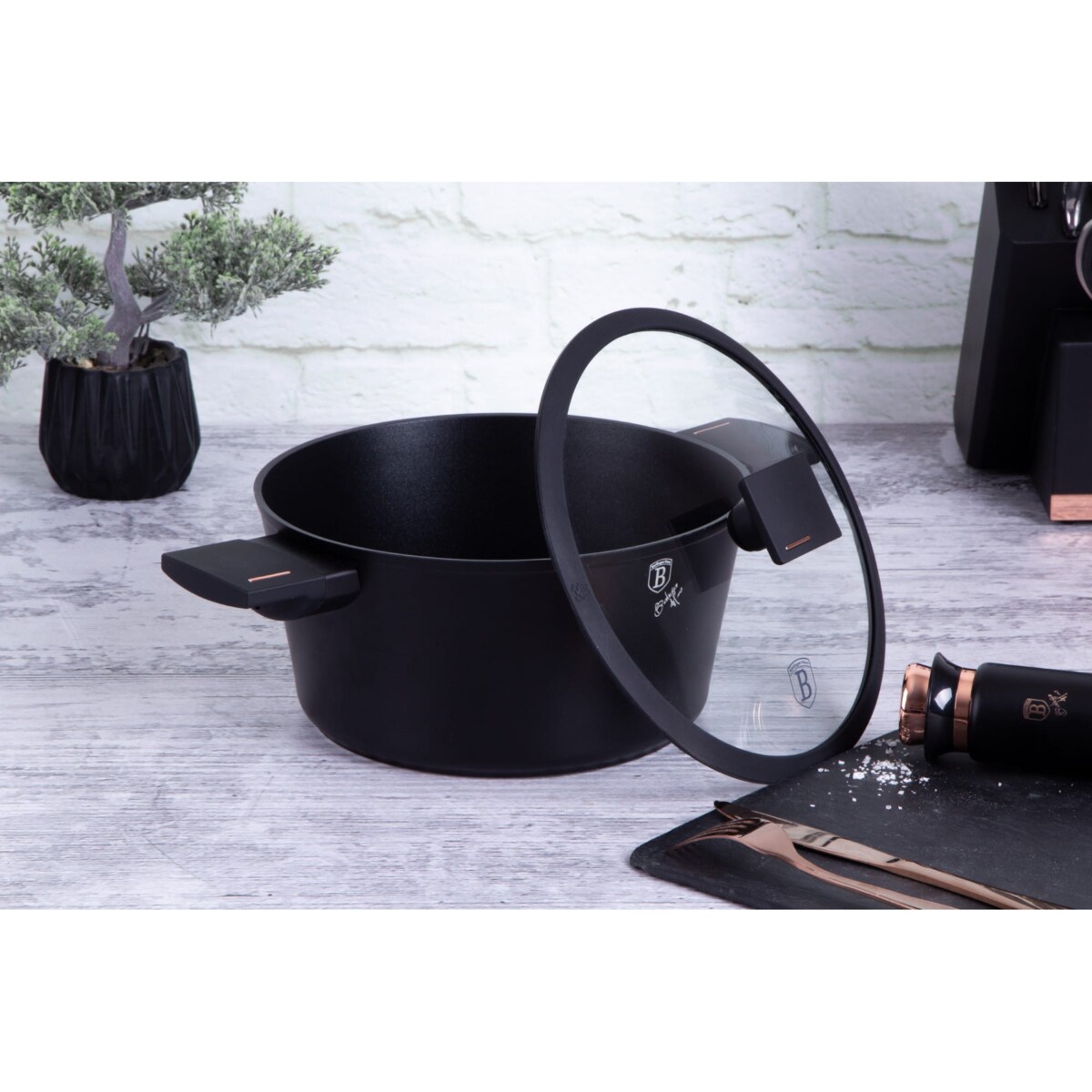 Garnek z powłoką tytanową 24cm 4.1L BERLINGER HAUS Monaco