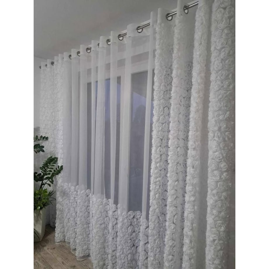 firana roses z aplikacją 3d róże po całości 140x250 przelotki | biała