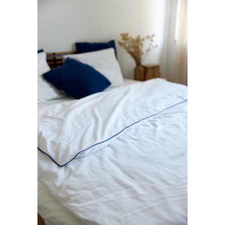 Pościel biała lamówka granatowa, 200 x 200 cm, La Manta