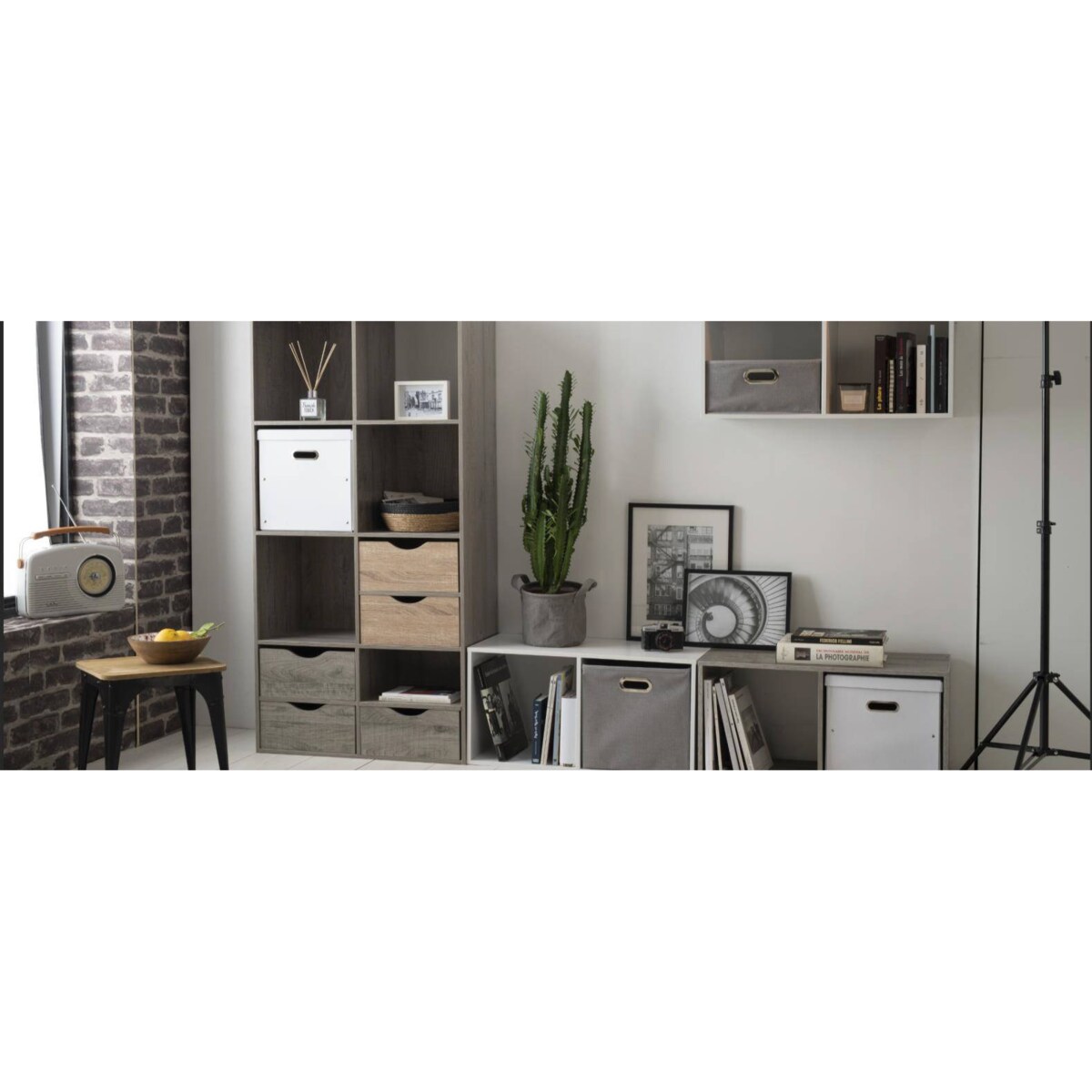 Półka dekoracyjna stojąca, 2 przegrody, wys. 67,6 cm