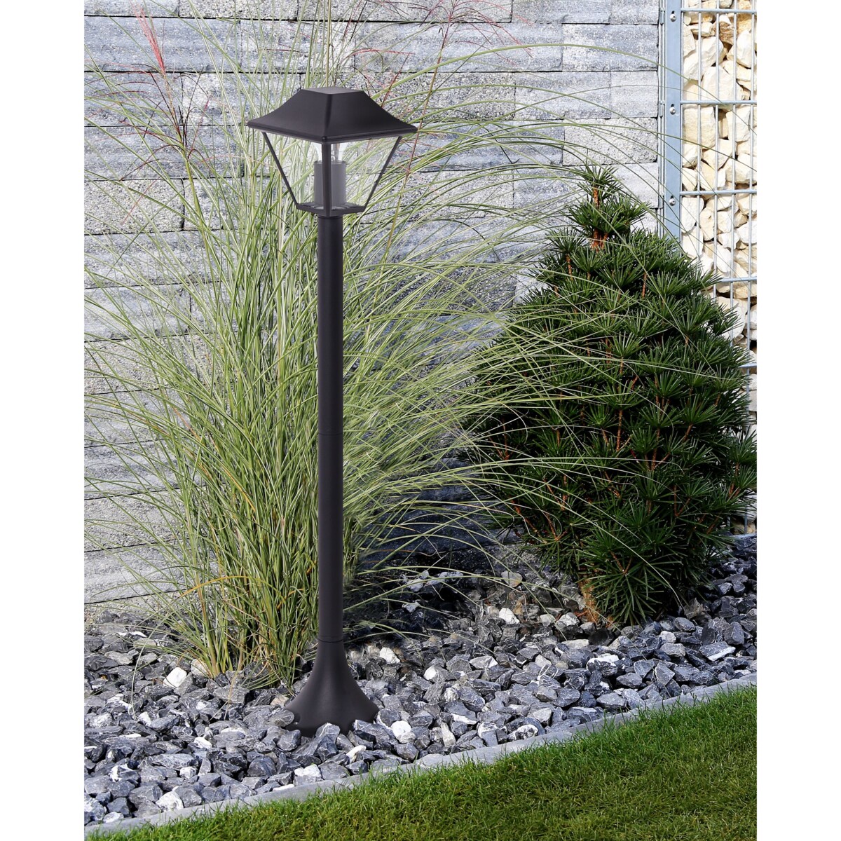 Stojąca lampa ogrodowa 94 cm czarna GOSABA