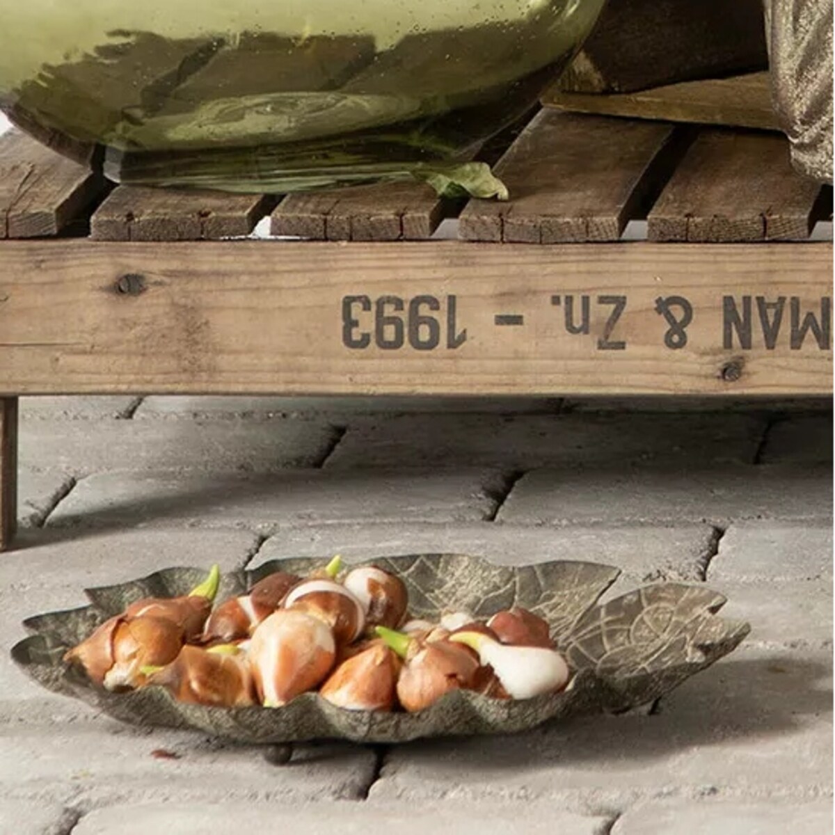 MISA MISKA 30cm POIDEŁKO DLA PTAKÓW metalowa zdobiona do ogrodu salonu