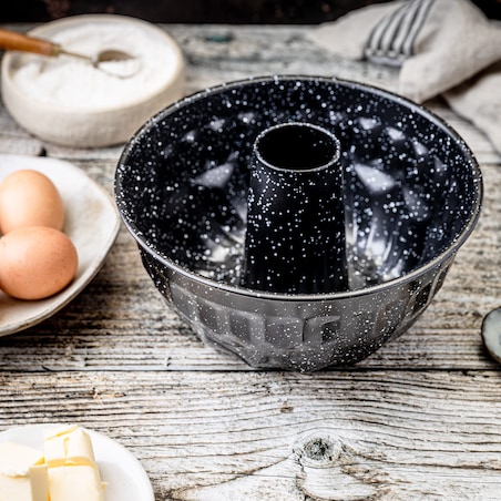 Forma do pieczenia ciasta babki z kominem z powłoką nieprzywieralną 22x10cm KLAUSBERG