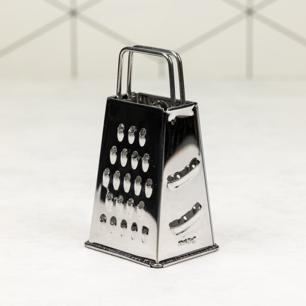 Tarka 4-krawędziowa do warzyw sera czekolady KINGHOFF