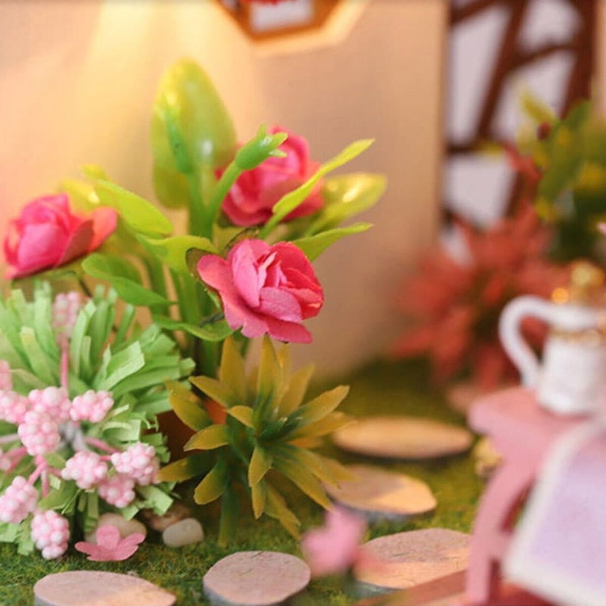 Miniaturowy domek - Muzyczny ogród