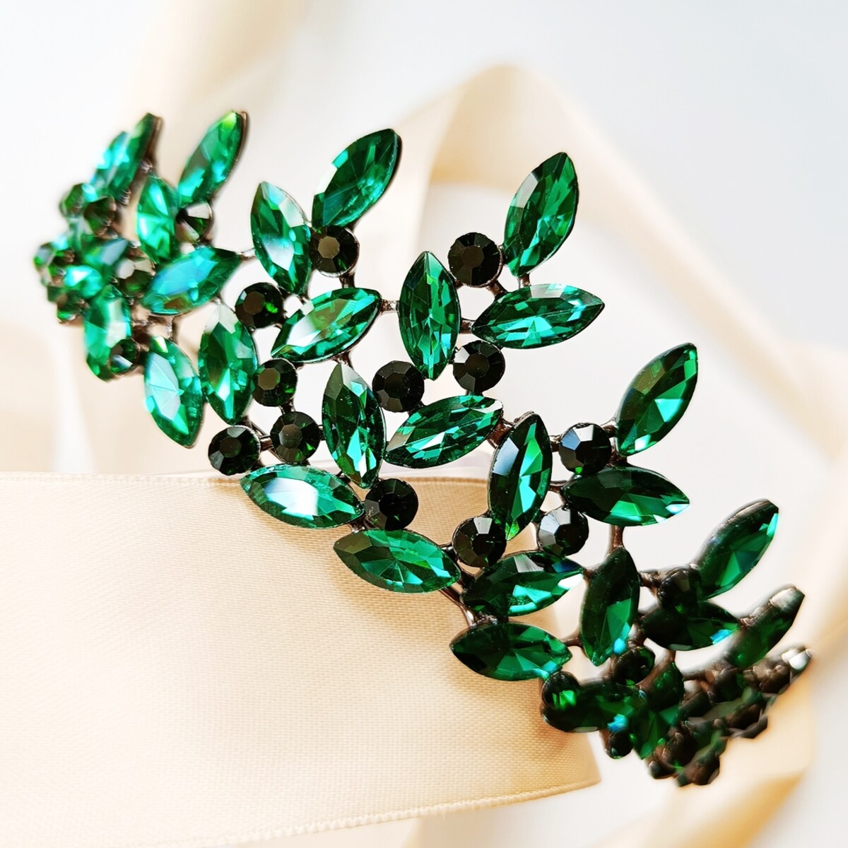 ZIELONA korona diadem tiara czarna kostium BAL ślub przyjęcie karnawałowa