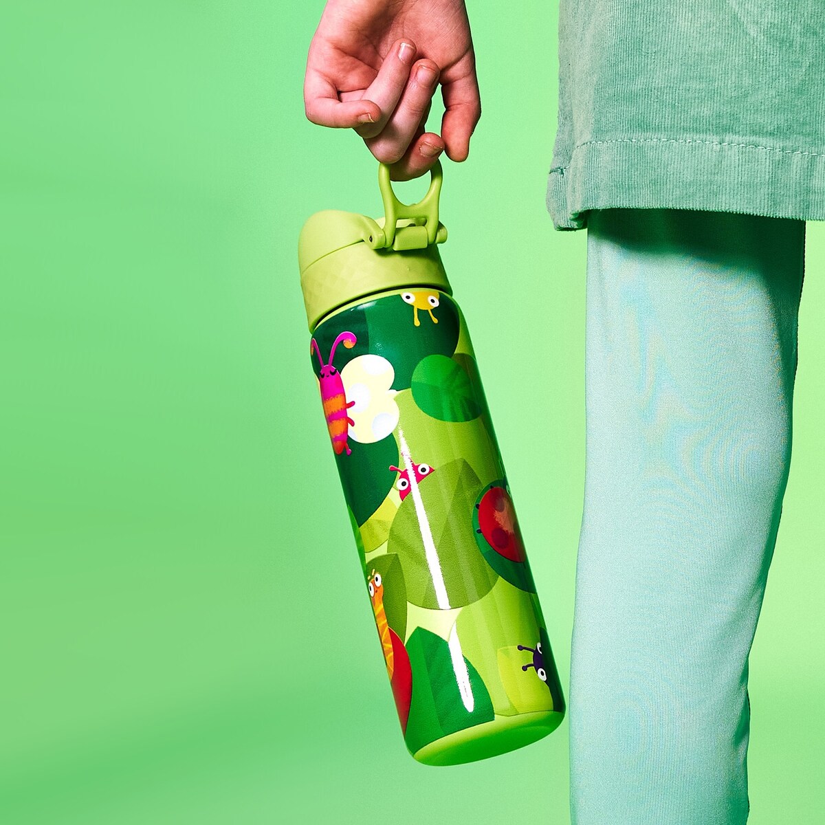 Butelka ION8 Single Wall I8SS600PGBUGS Bugs Life