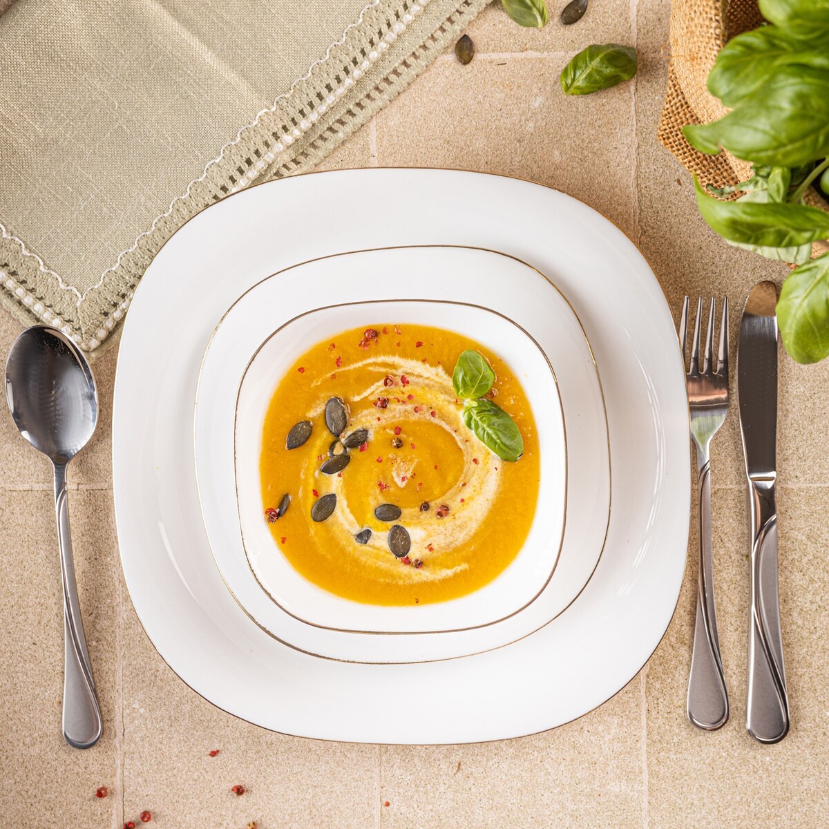 Kinghoff komplet obiadowy Topaz dla 6 osób 18 elementów 62394