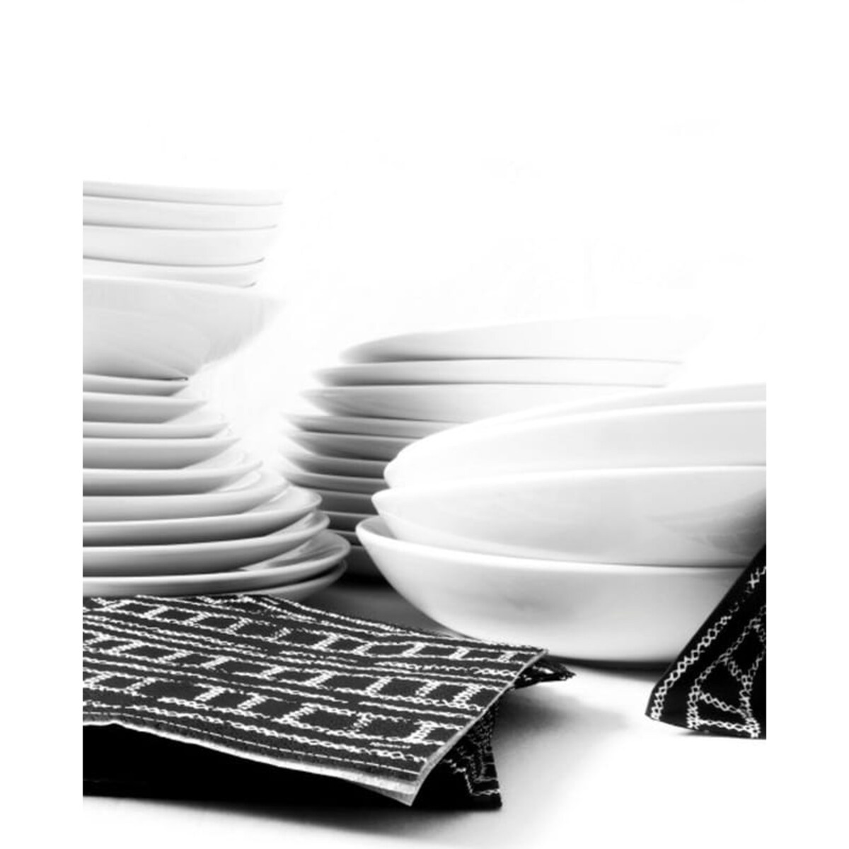 Serwetki papierowe Renova Tread czarne 33x33 20 szt