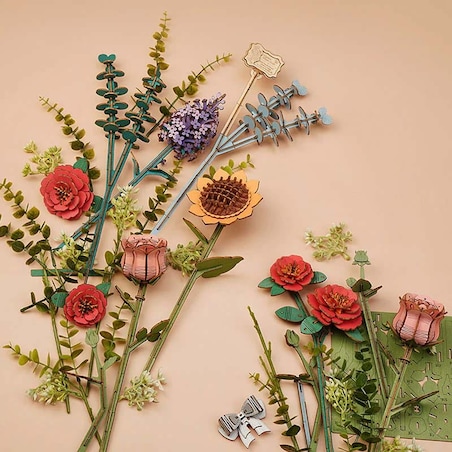 Wiosenny bukiet kwiatów w koszyku - flower box DIY - kwiaty Robotime