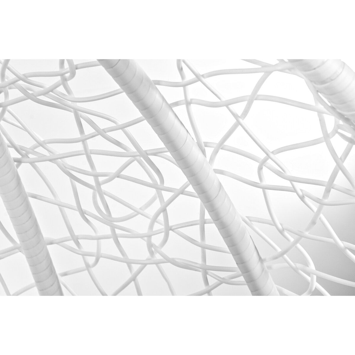 KONSIMO CULLUS Wiszący fotel kokon z technorattanu i pokrowcem, biały