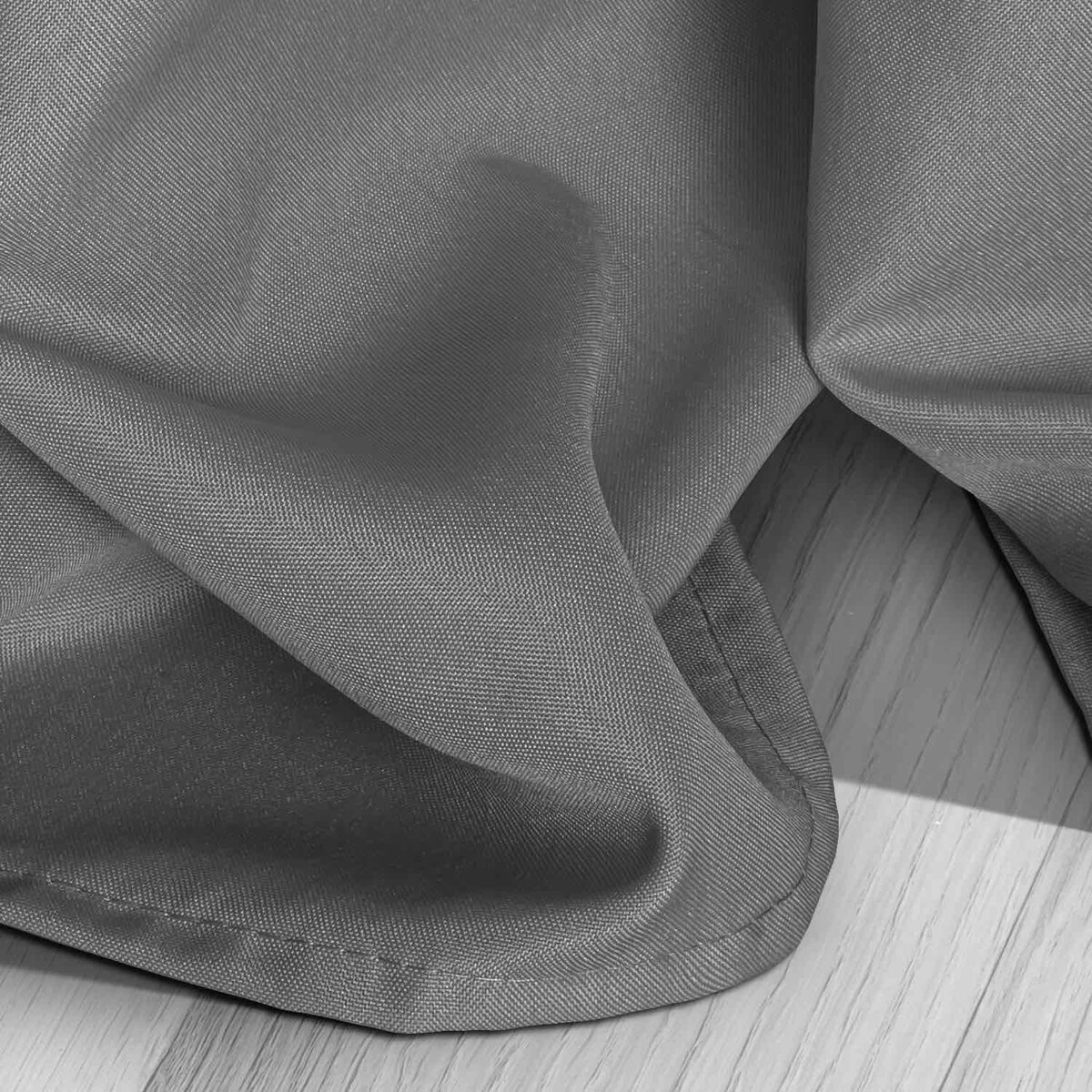 Zasłona Gotowa Grafitowa 140 x 250 Viva Półzaciemniająca na Przelotkach