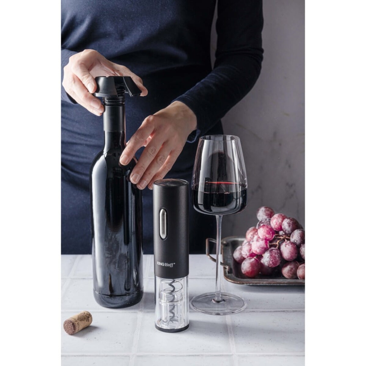 Elektryczny otwieracz korkociąg do wina butelek akumulator czarny KINGHOFF