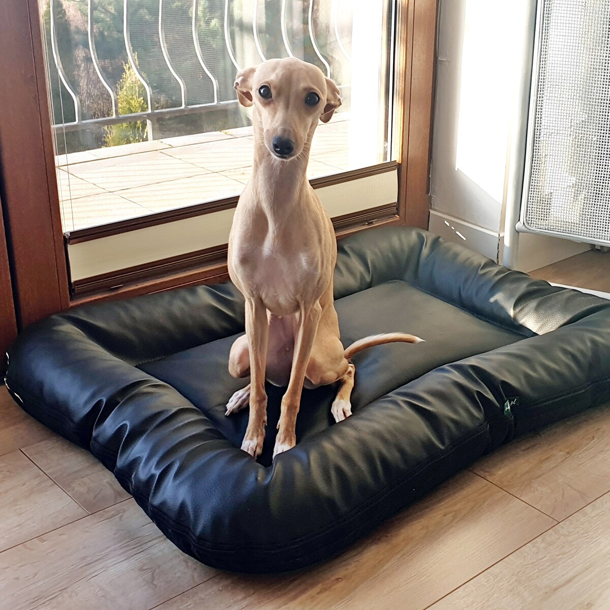 Legowisko Ponton dla psa z eko skóry ELLA, 90x70 cm, Czarny