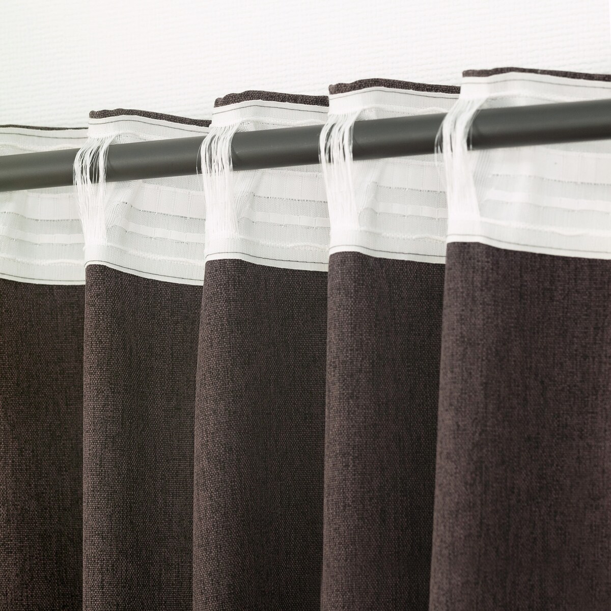 Zasłona BASIC na taśmie marszczącej 140x300 cm szarobrązowy 1 szt. 140x300 brązowy