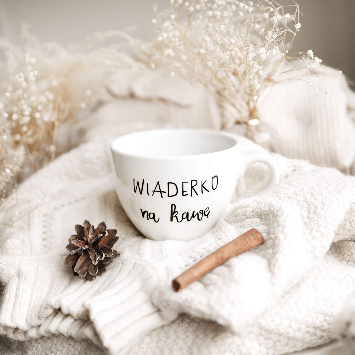 Biały Kubek Porcelanowy 500 ml - Napis Wiaderko Na Kawę dla Kawosza na Urodziny