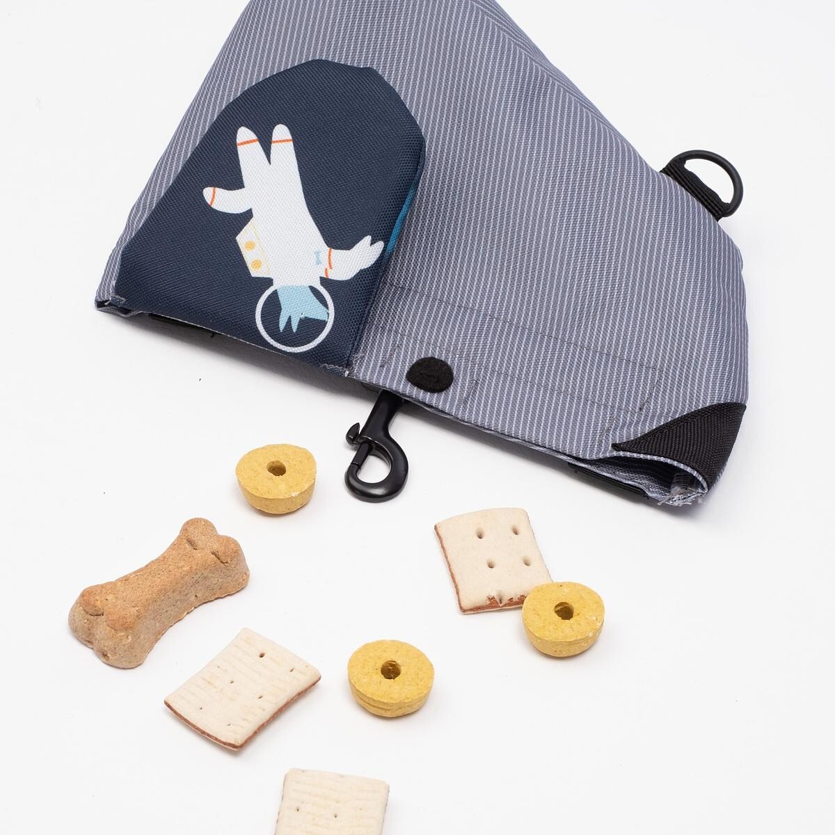 Saszetka treningowa na smaczki "I need space"