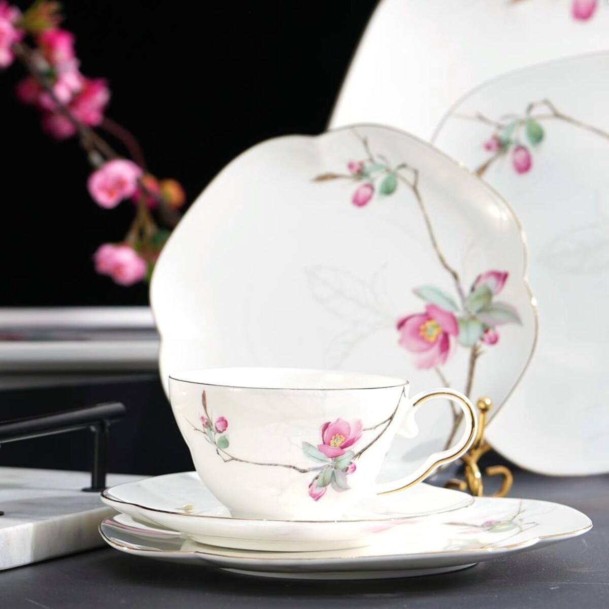 VILLA ITALIA Filiżanka do herbaty porcelanowa 200 ml ze spodkiem SPIRIT of JAPAN