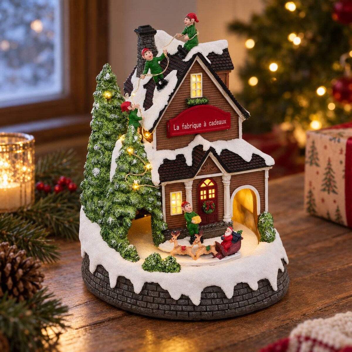 Fabryka prezentów, ruchoma dekoracja świąteczna z LED, 20 x 20 x 25,5 cm, tworzywo sztuczne