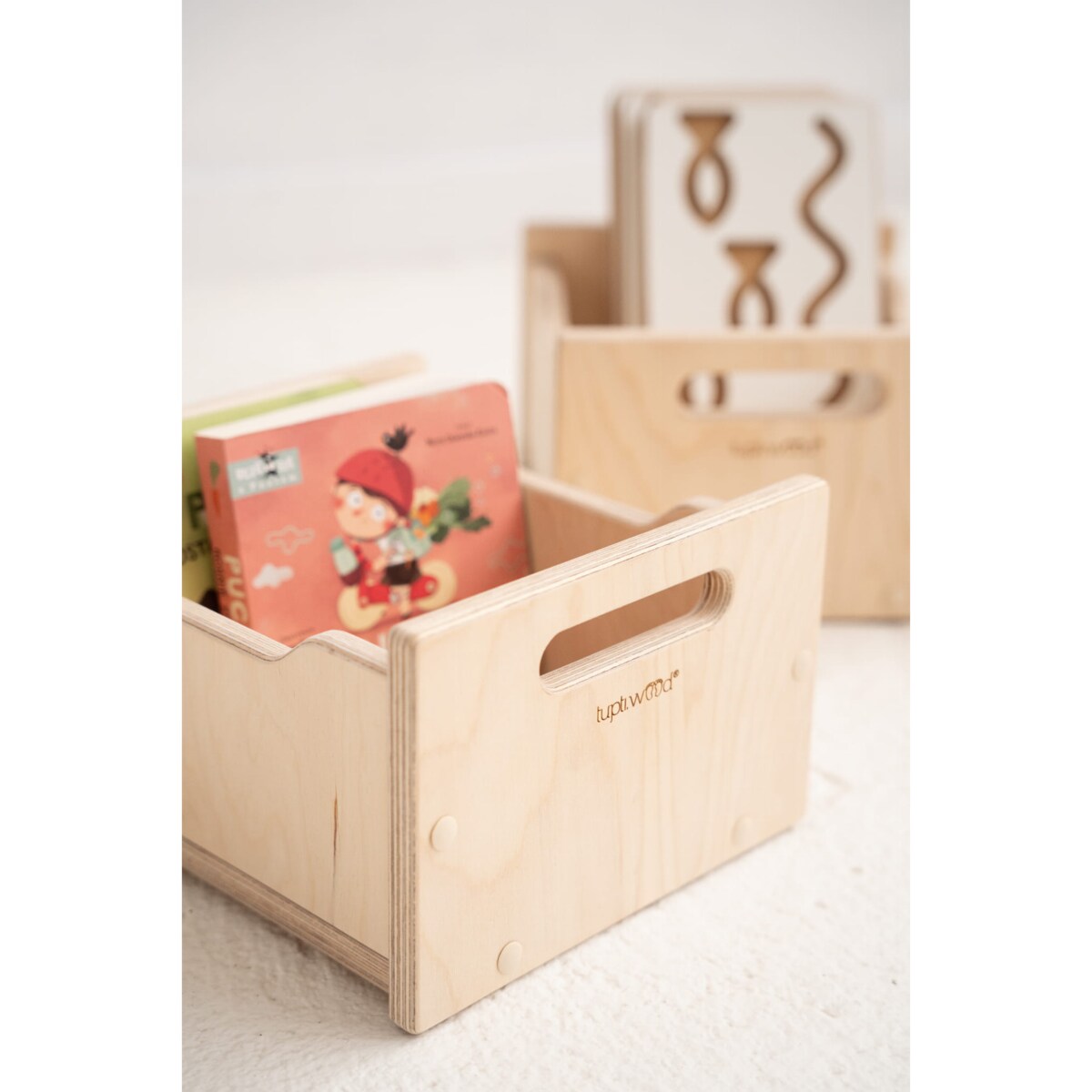 Mały BOX drewniana skrzynka na zabawki i inne cuda