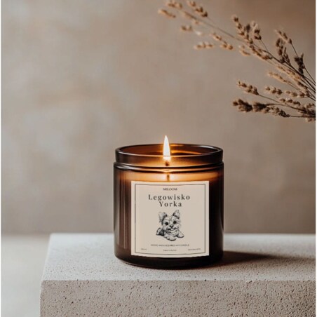 Świeca Sojowa Zapachowa z Drewnianym Knotem LEGOWISKO YORKA 230 ml Miloom