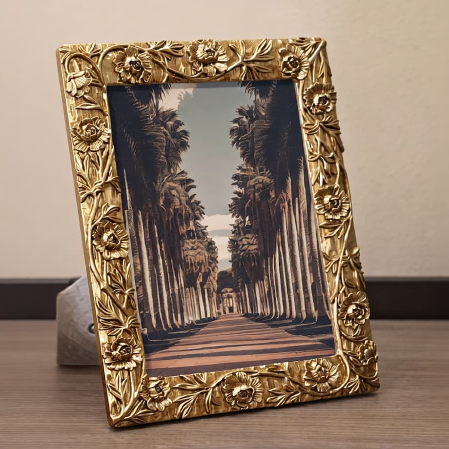 Ramka na zdjęcia Poppy, zdjęcie 15 x 20 cm, kolor złoty, żywica syntetyczna i szkło, rama 19,8 x 2 x 25 cm, na fotografie i portrety, Mauro Ferretti