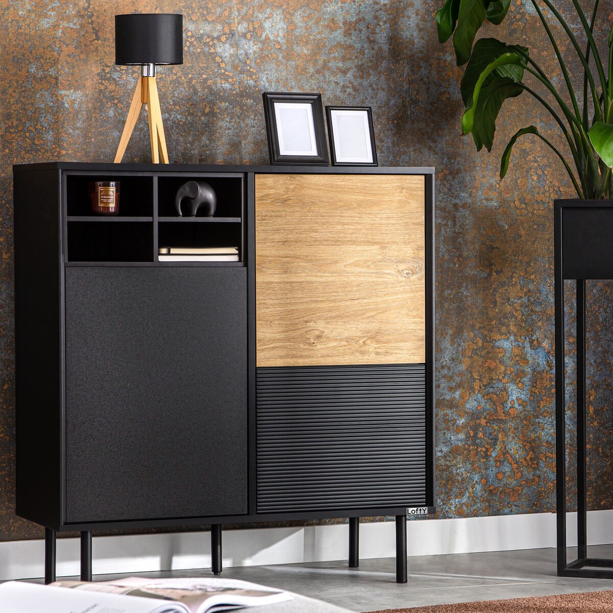 KONSIMO LOFTY Komoda w stylu loft na wysokich nóżkach