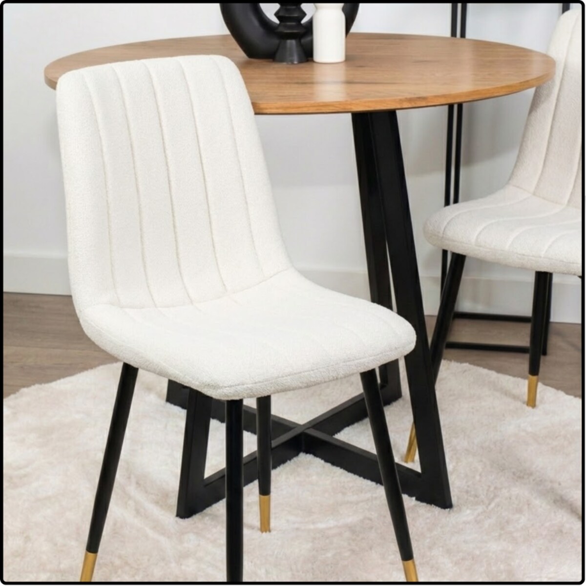 Krzesło pikowane z tkaniny tapicerowane metalowe nogi do jadalni salonu