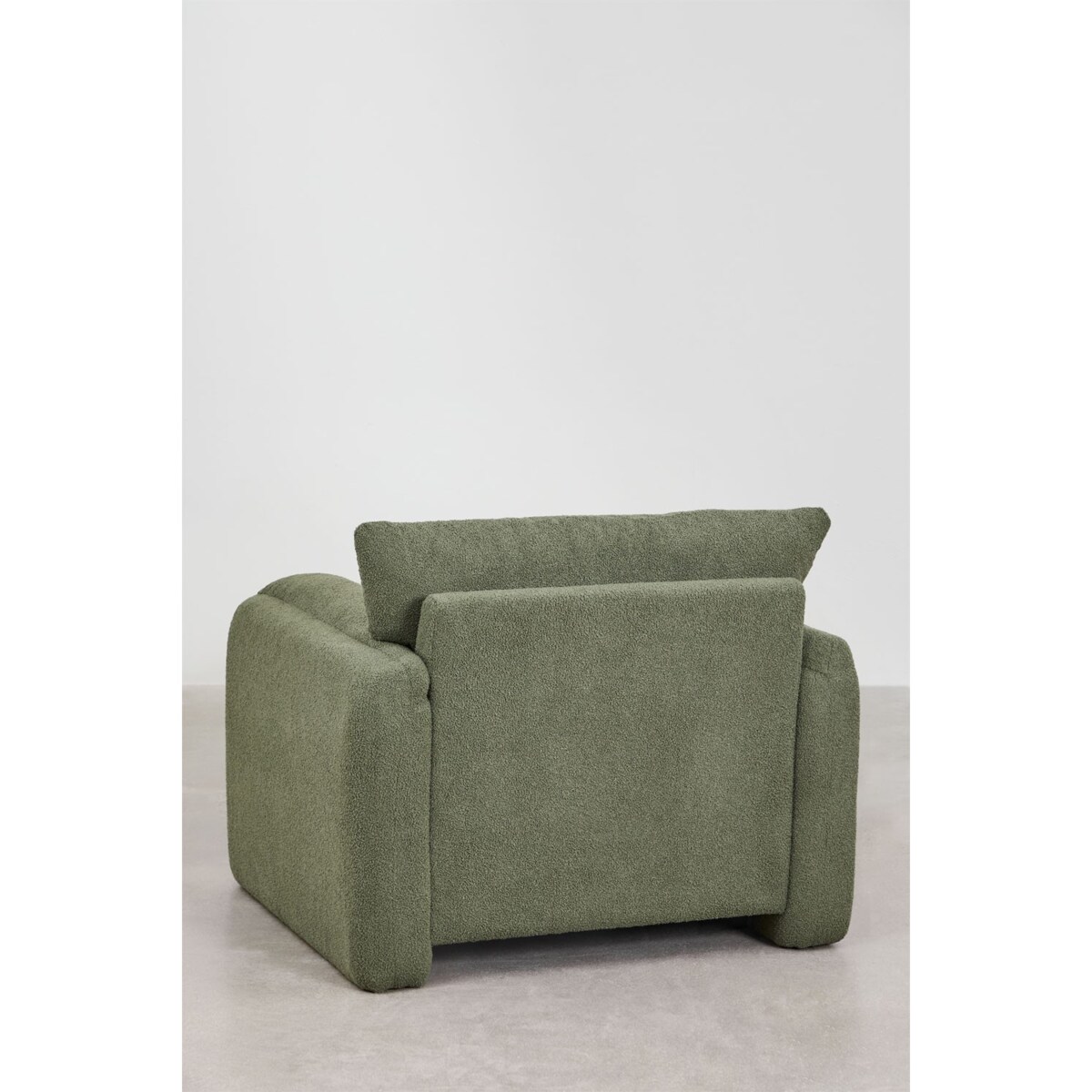 Fotel wypoczynkowy bouclé szałwiowo zielony Serra