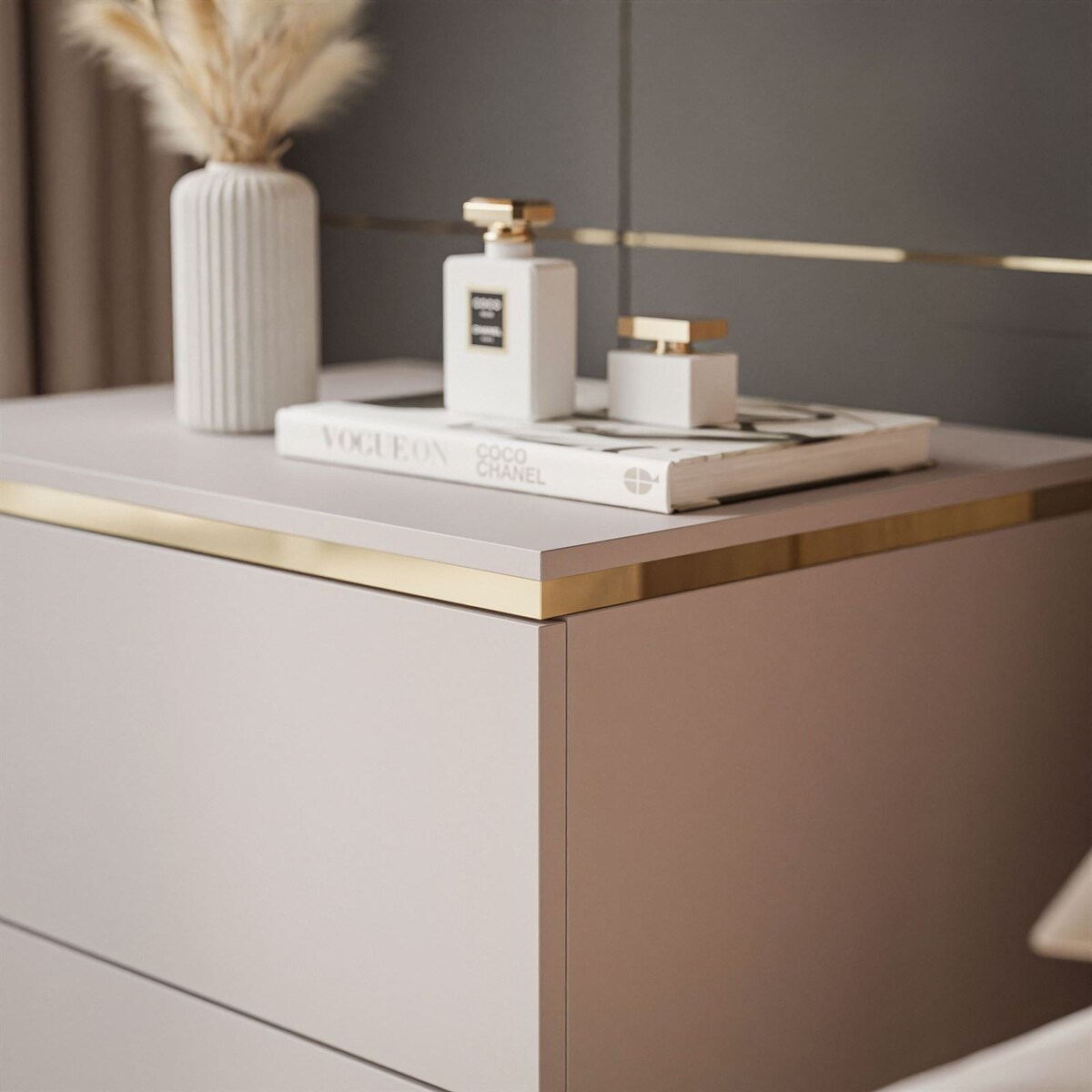 Stolik nocny AURORA II kaszmir nogi skośne LED