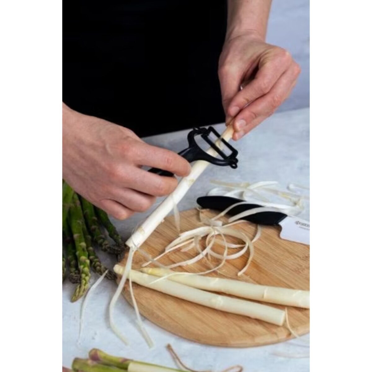 Zestaw: nóż Santoku Gen + obieraczka, Kyocera