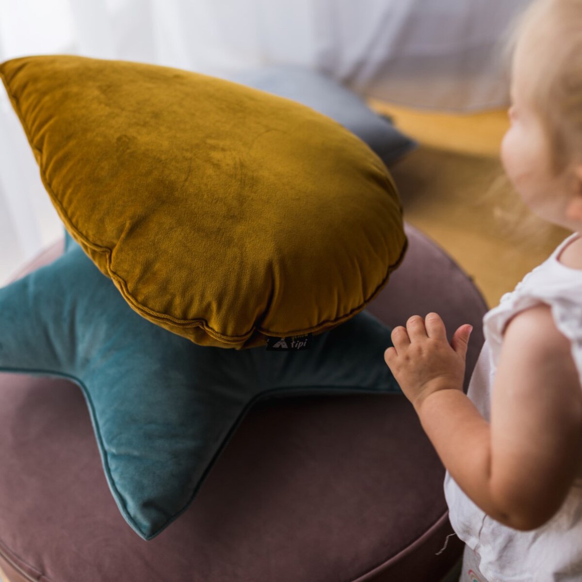 Poduszka Sweet Drop, ecru-brązowy, 55x15x35cm, Magic Collection